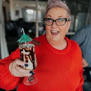 Meet your Posher, Wendy